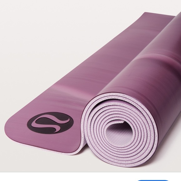 How To Clean Lululemon Mat / Lululemon Yoga Mat Go Guru Just a